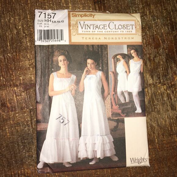Simplicity Sewing Pattern 7157 Vintage Closet Slip Camisole Bloomers 6-12 UNCUT - Picture 1 of 2